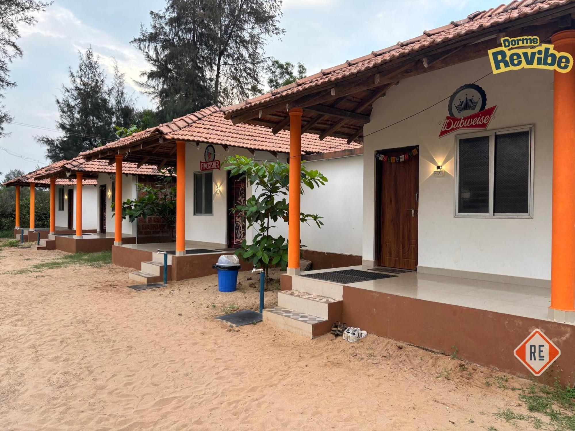 Revibe Beach Hostel Gokarna Gokarna  Exterior photo